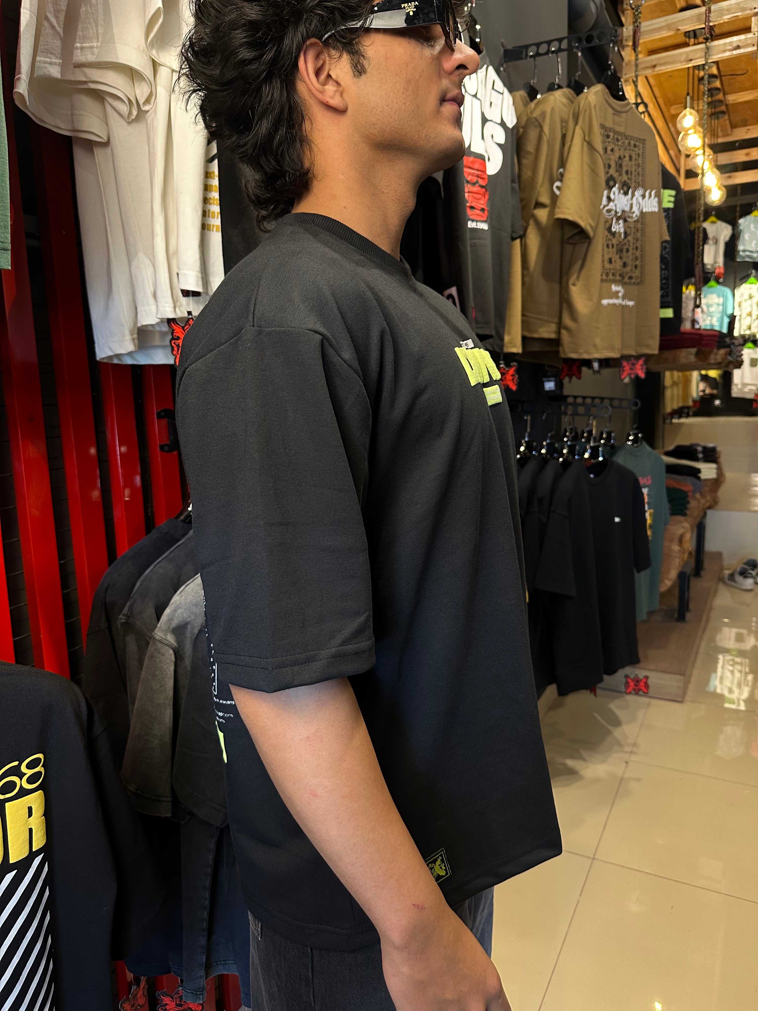 OBSIDIAN BLACK - DIVINE OVERSIZED TEE
