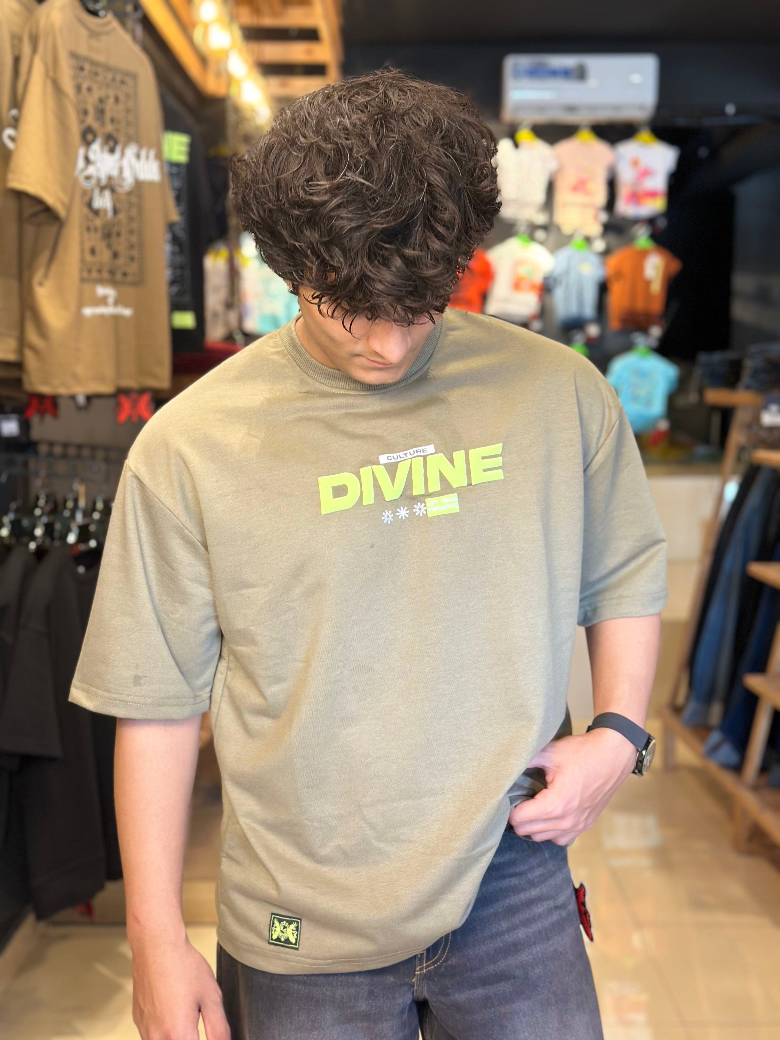 VINTAGE OLIVE - DIVINE OVERSIZED TEE
