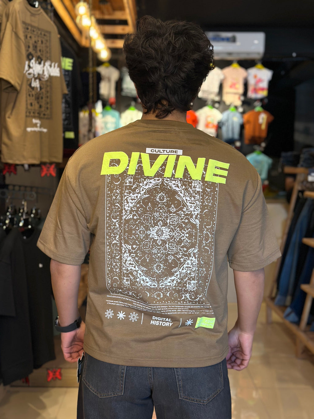MOCHA BROWN - DIVINE OVERSIZED TEE
