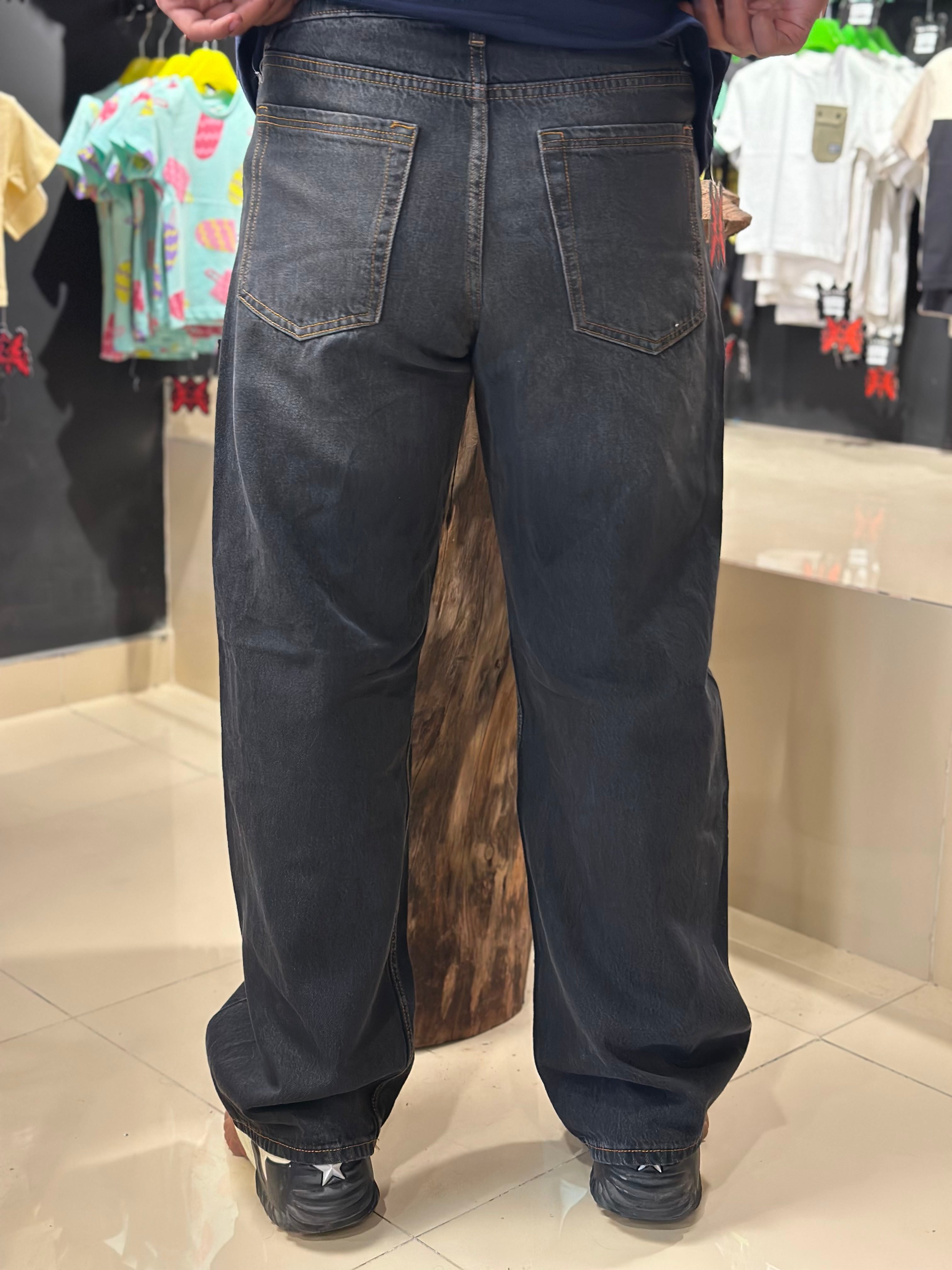 ASH BLACK - RELAXED FIT DENIM