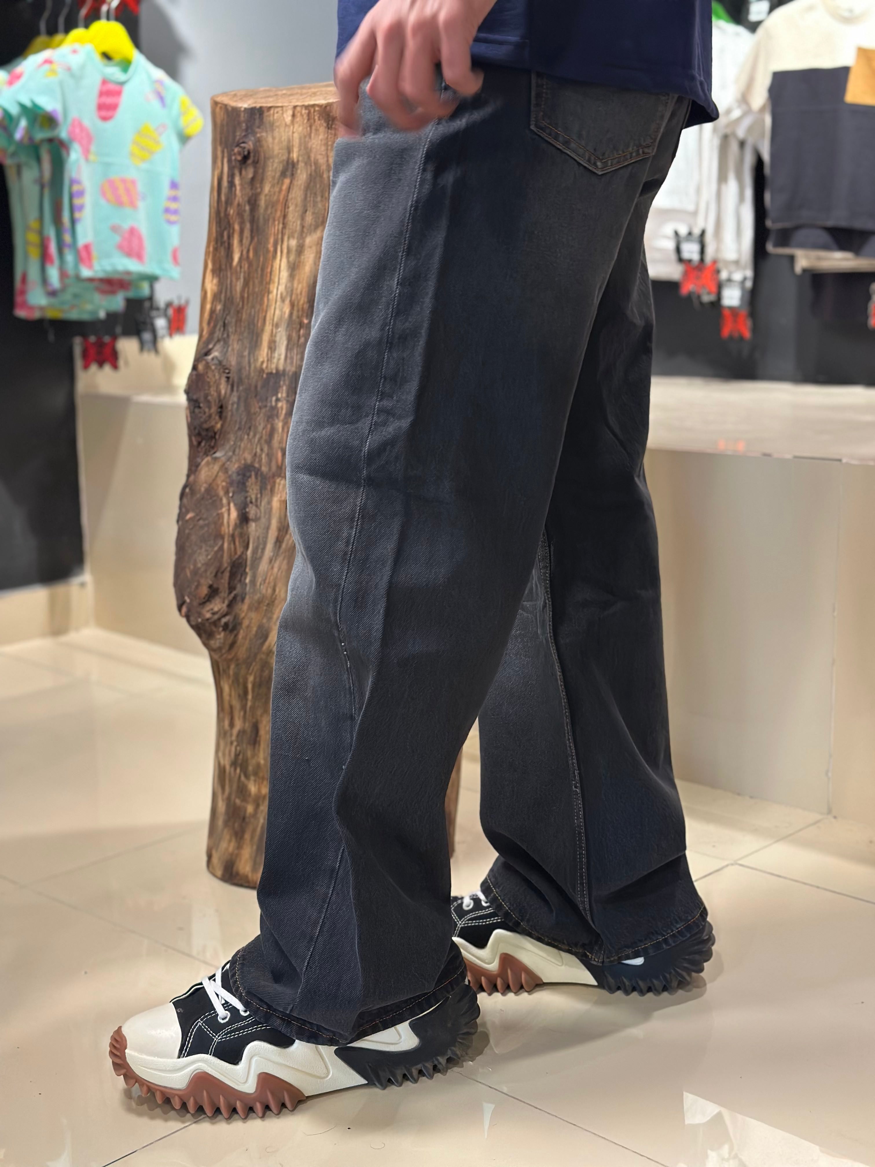 ASH BLACK - RELAXED FIT DENIM