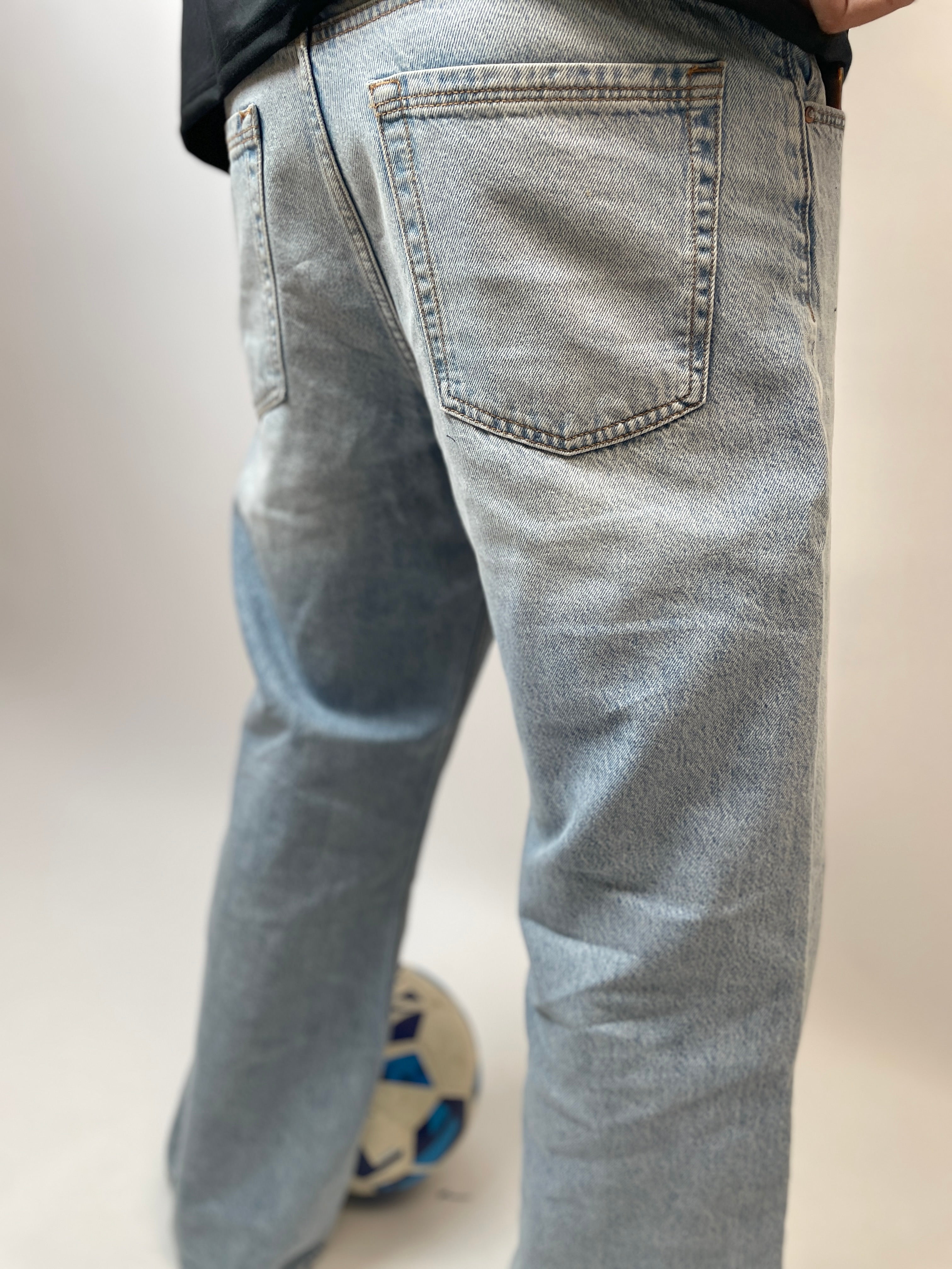 ICICLE WASH - WIDE LEG DENIM