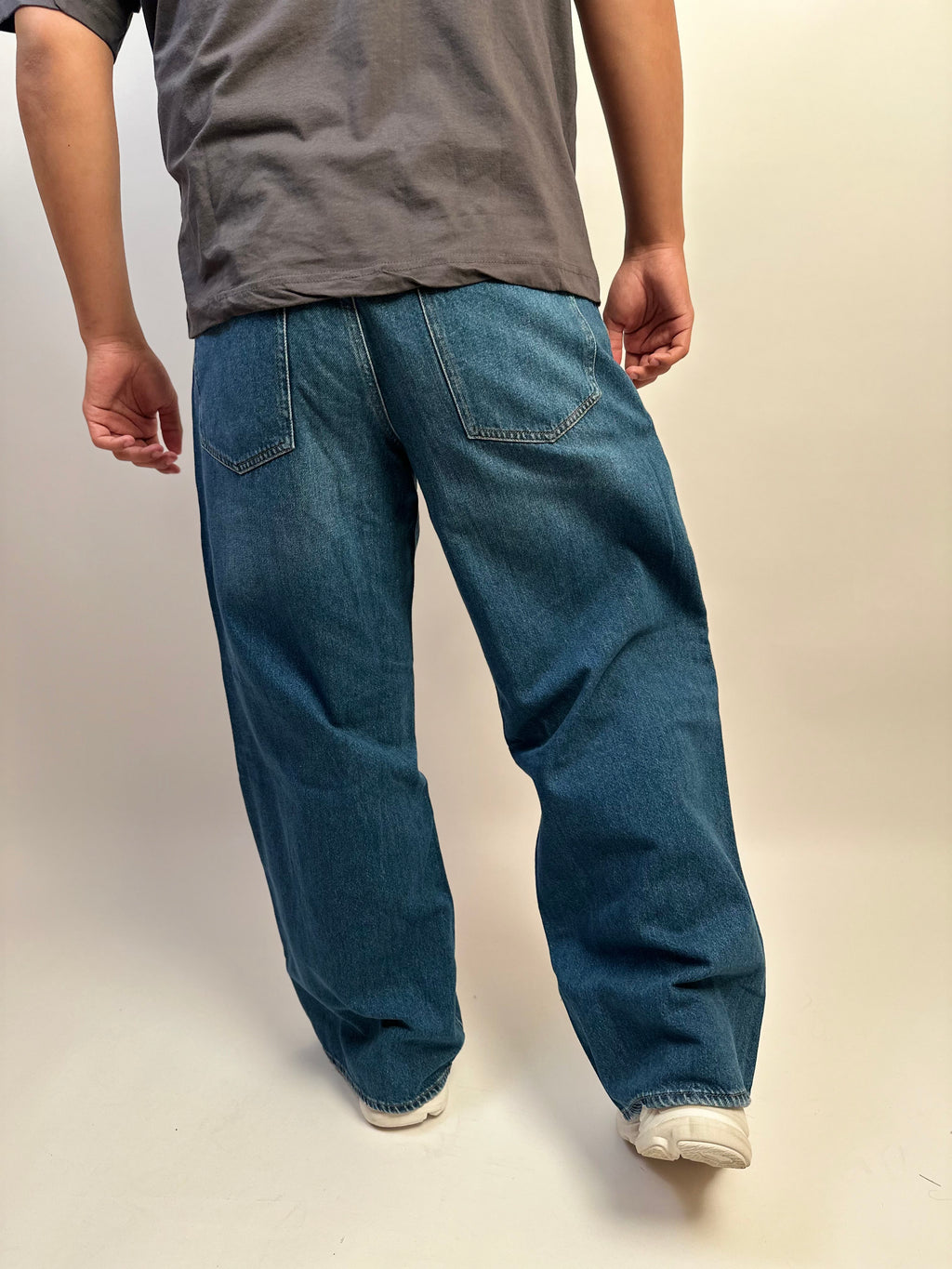 PACIFIC BLUE - RELAXED FIT DENIM